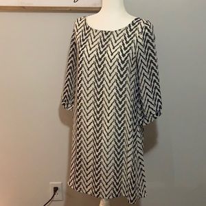 Navy and white print dress S